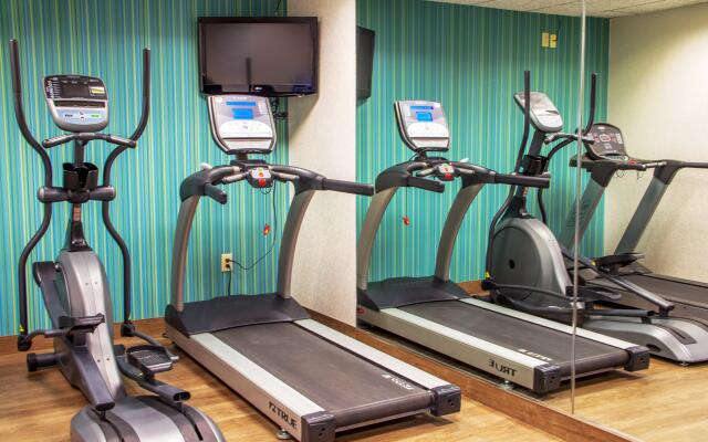 Holiday Inn Express & Suites Lexington Dtwn Area-Keenland by IHG