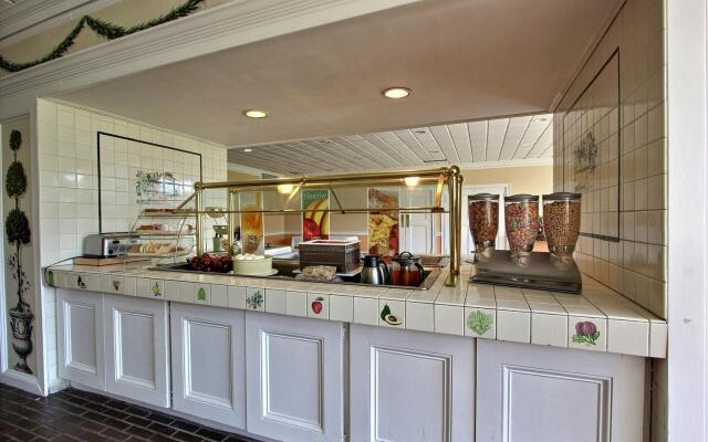 Quality Inn Richmond Hill - Savannah I-95