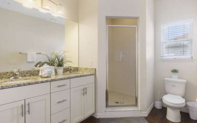 Villa Gusta - Lucaya Village