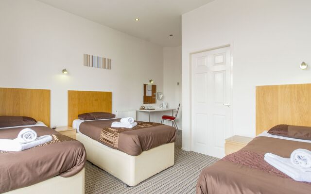 Cotswold Hotel