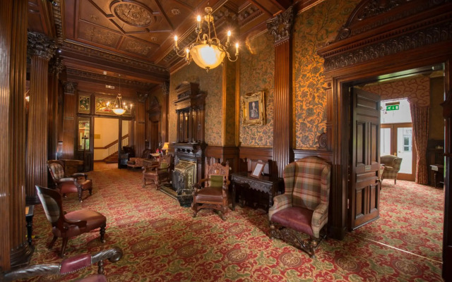 Macdonald Norwood Hall Hotel