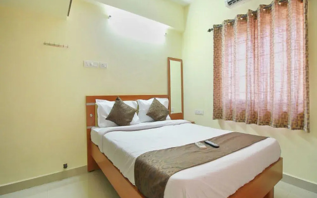 OYO 10792 Vishwa Heights