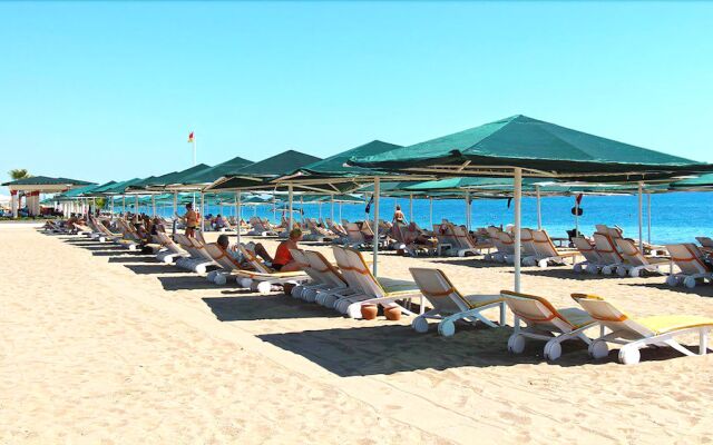 Paloma Paradise Beach Resort