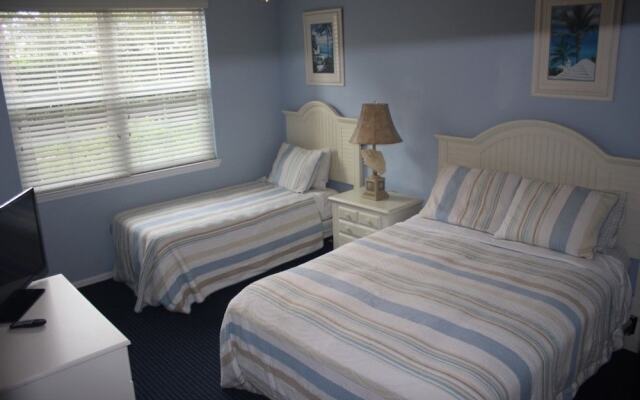 Runaway Beach - 2 Bd Villa (RW 15103)