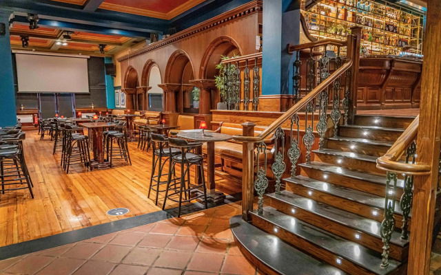 Eyre Square Hotel