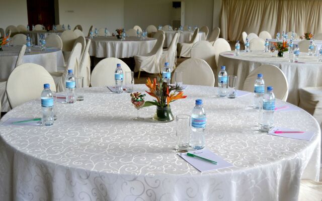 Golden Tulip Dar Es Salaam