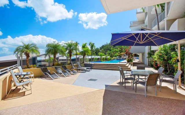 Whitsunday view BOHO apartment in Airlie Beach