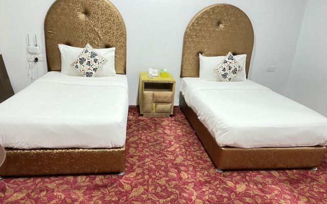 Royal Beach Hotel