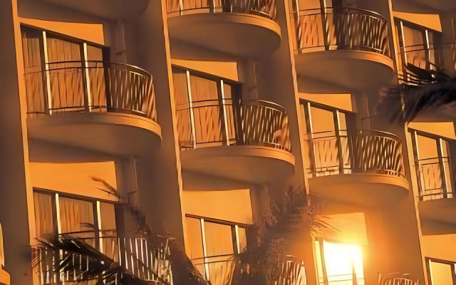 Laguna Garden Hotel