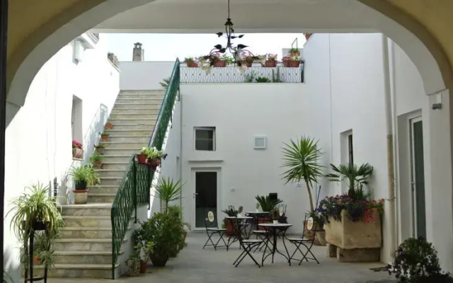L Antica Corte