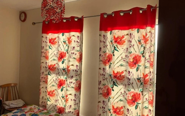 Busybee - Guest House- Self service