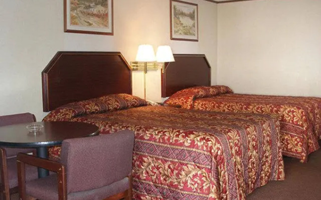 Red Carpet Inn Greensboro