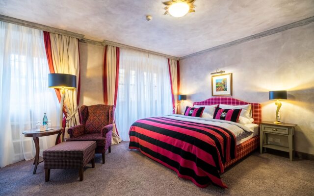 Schlosshotel Weyberhöfe