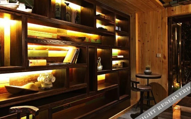 西湖隐庐酒店(杭州雷锋塔店)