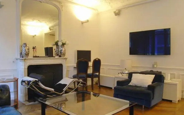 2 Separated Bedrooms near Notre Dame