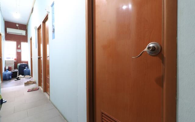 Eiffel Residence Batu Tulis 35A1 by ZUZU