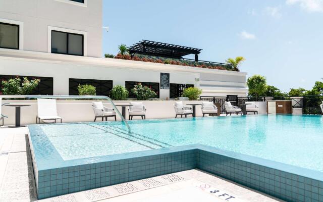 THesis Hotel Miami Coral Gables, Curio Collection by Hilton