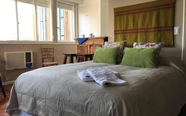 Dpto. Av. Corrientes al 700-Centro