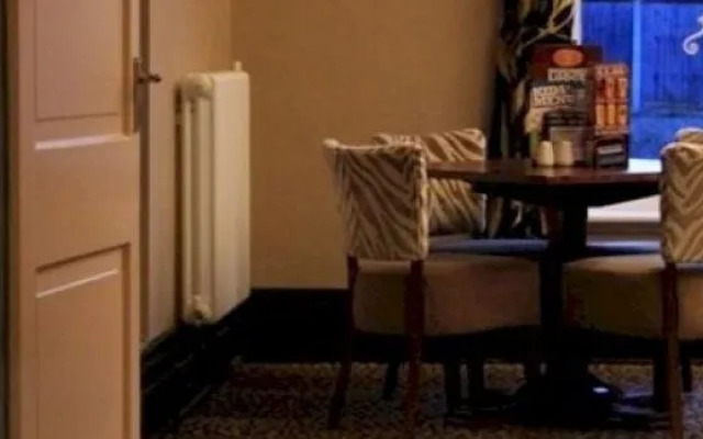 Dukeries Lodge Hotel