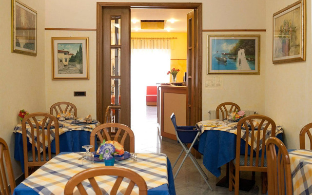 Hotel Dolly