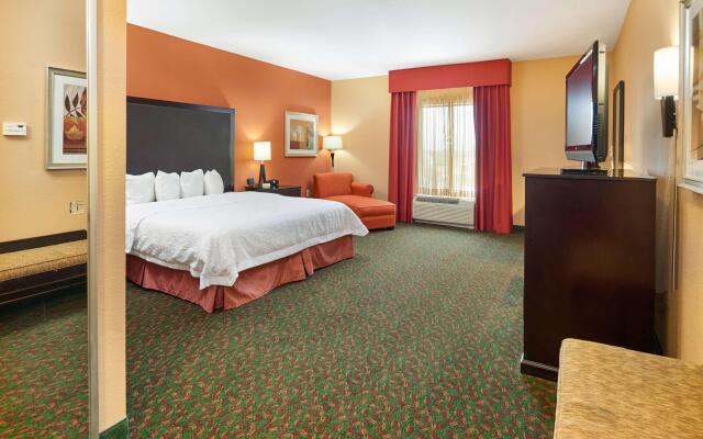 Hampton Inn & Suites Waco-South