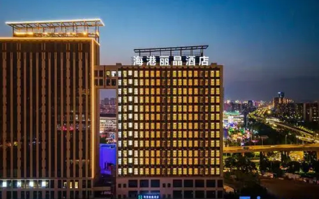 Harbor Regent Hotel