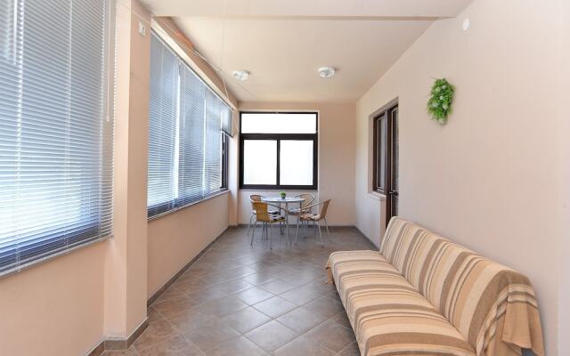 Apartment 531