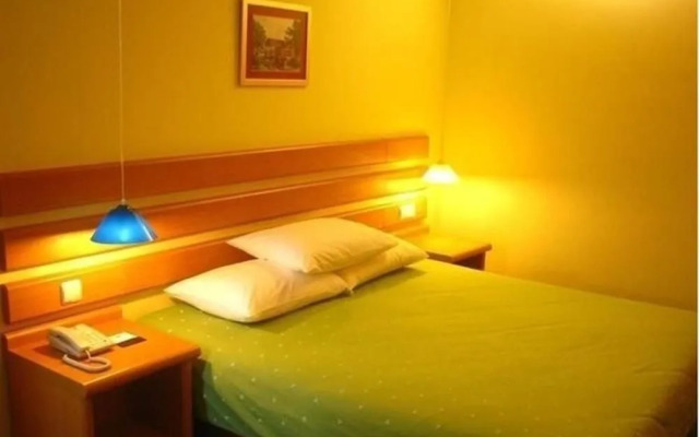 Home Inn Dongying Jinan Road