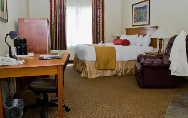 Best Western Plus Lincoln Inn & Suites