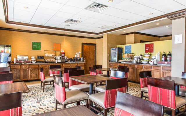 Comfort Inn & Suites
