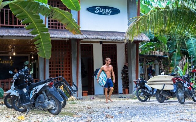 Sinag Hostel - Adults Only