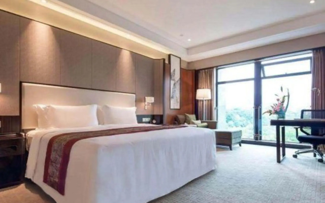 Hongji Hotel