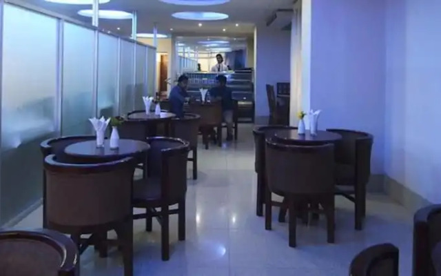 Hotel Holiday Xpress