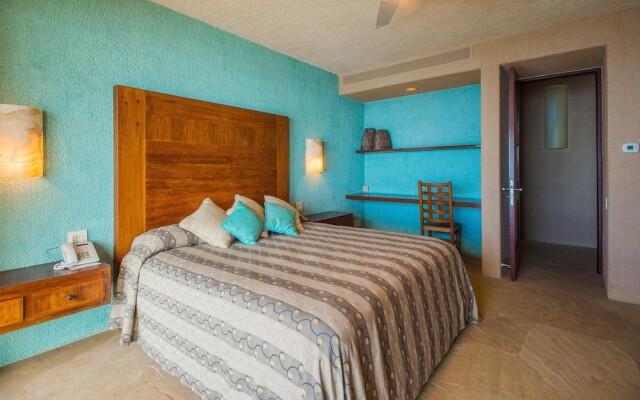 Luxurious Hillside Oceanfront 8 bedroom Villa Bellissima