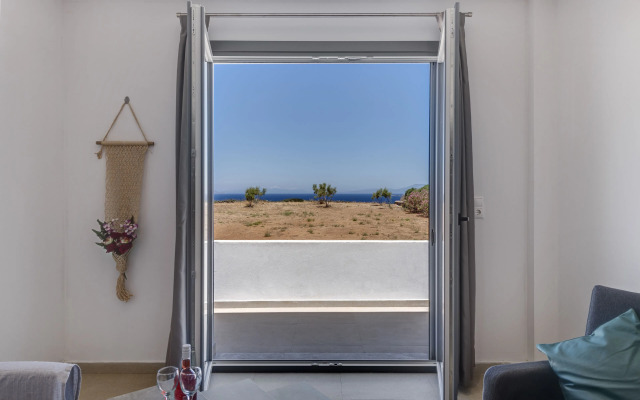 Chrysonisos Suites