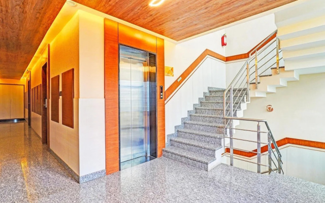 Super Townhouse Indiranagar