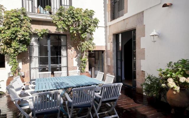 A historic XVI century beach home near Barcelona