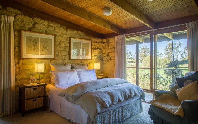 The Burrow At Wombat Bend