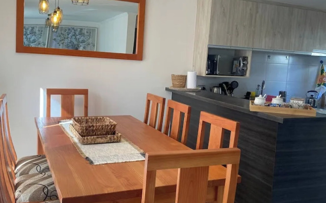 Linda Casa Familiar, Segura Y Muy Buena Ubicación