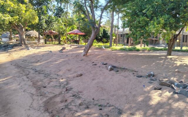 Bimoss Beach Resort & Campsite
