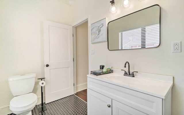 Stunning Jacksonville Getaway w/ Backyard!