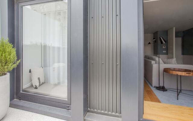 Liiiving In Porto Downtown Luxury Studio