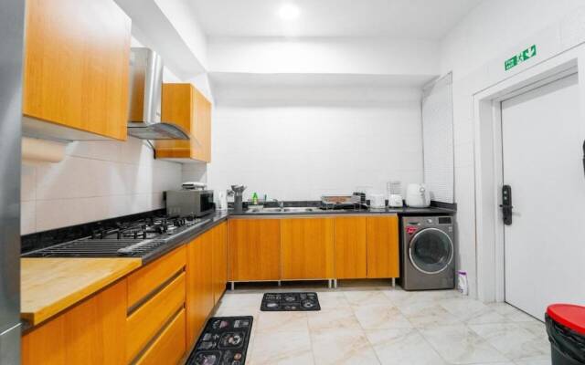 Oceanview Smart Home with Pool in Oniru-Lekki 1