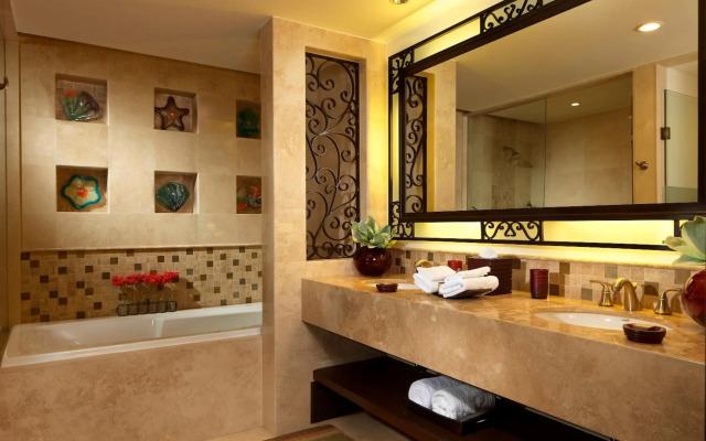 Grand Solmar Lands End Resort And Spa