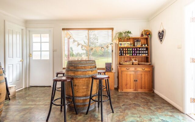 Madigan Wine Country Cottages