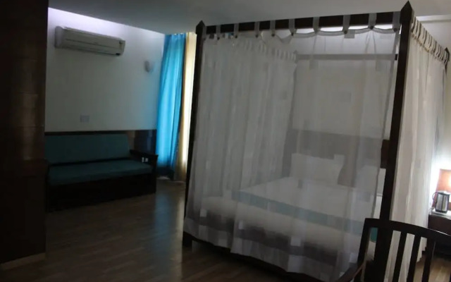 Chandermukhi Resorts