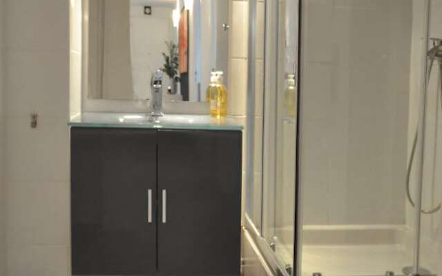 Near Saint Charles - 78m2 Entirely Renovated