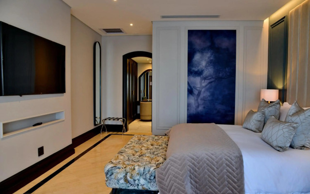Apogee Boutique Hotel & Spa