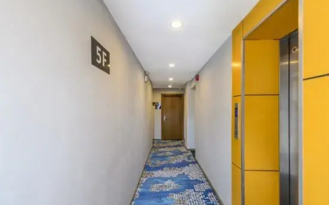 Pai Hotel (Zhuhai Gongbei Port Pedestrian Street)