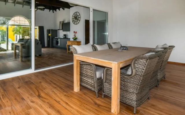 Picaron Villas in Santa Cruz